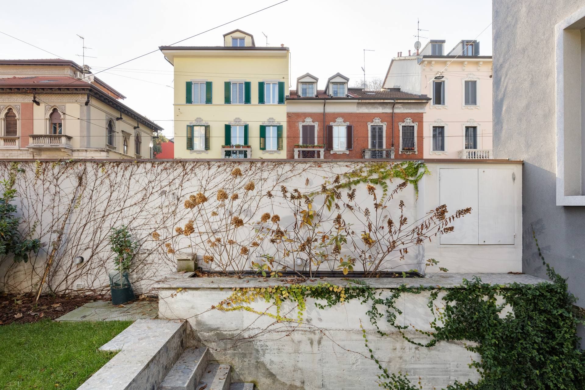 Binocle - House b m - Image 9