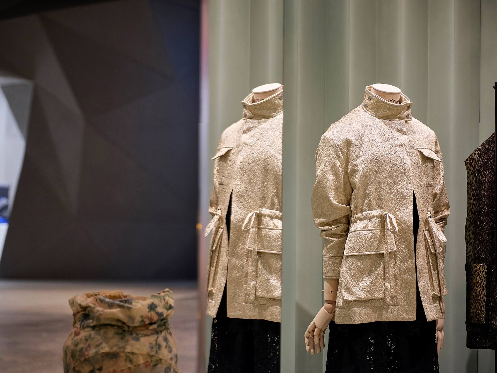 Binocle - J.Cricket store Beijing - Image 5